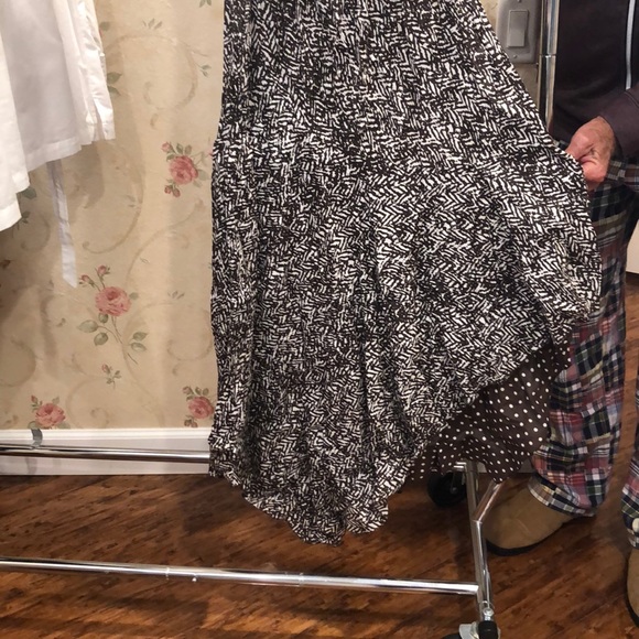 Brown and white sundress - Picture 5 of 5